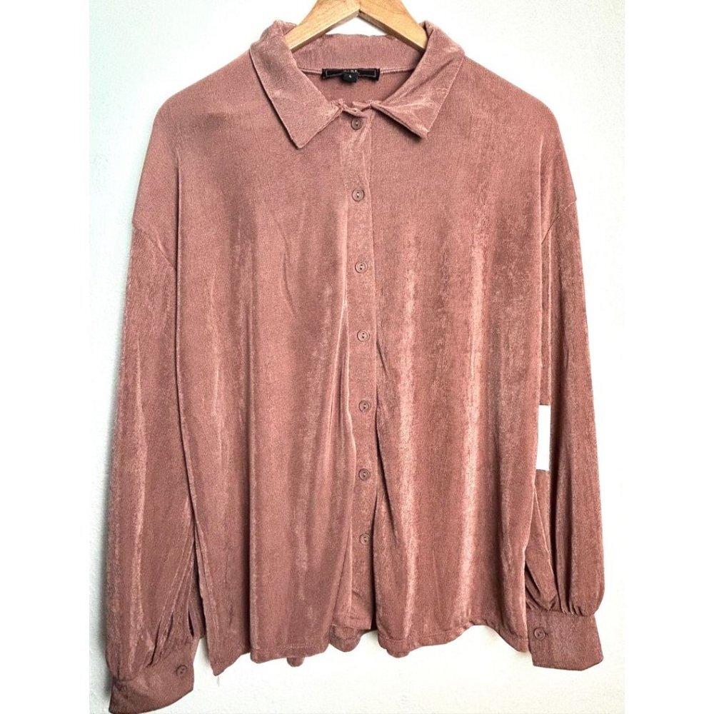 Vibe Sports Shirt Women’s Large Long Sleeve Button Up Shiny Slinky Blouse Collar